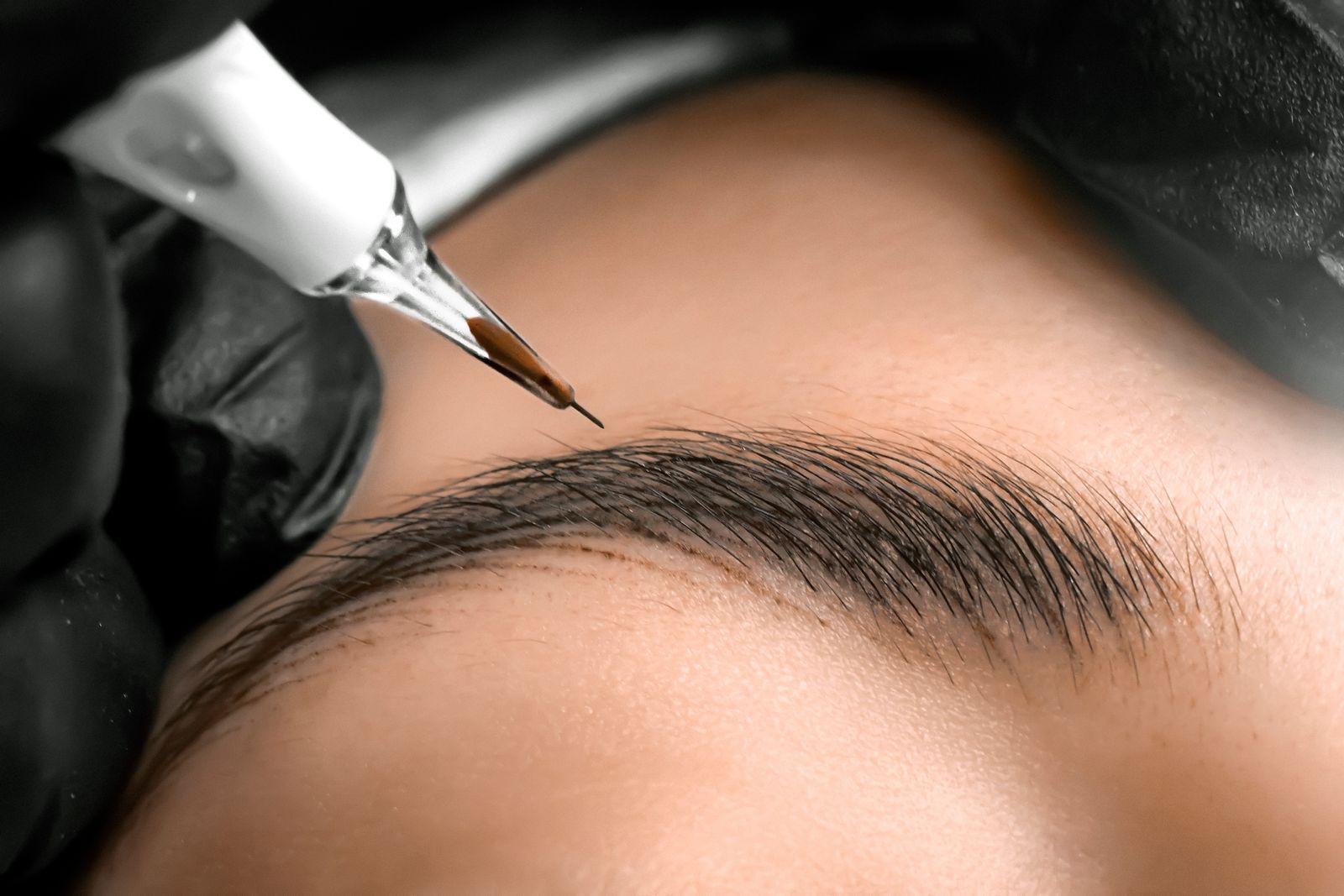 Eyebrow Tinting